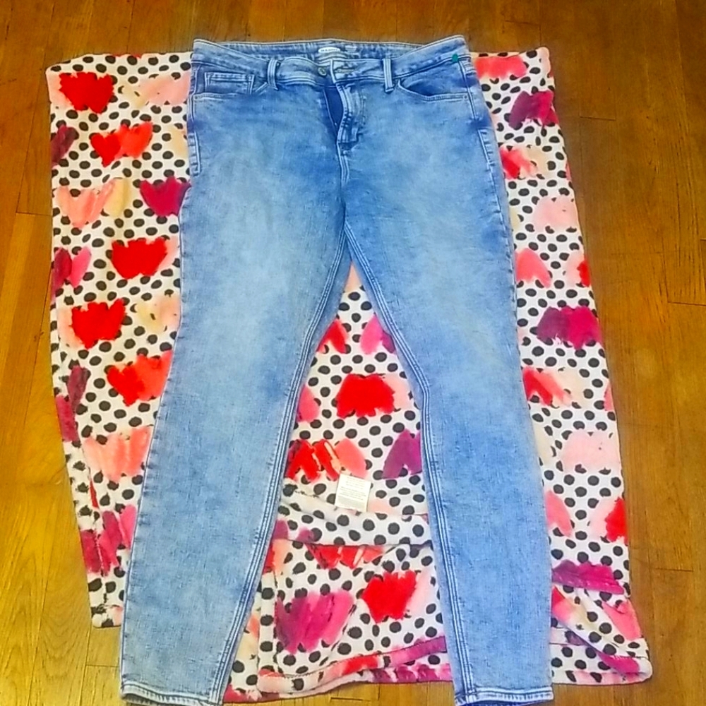 Old navy jeans.